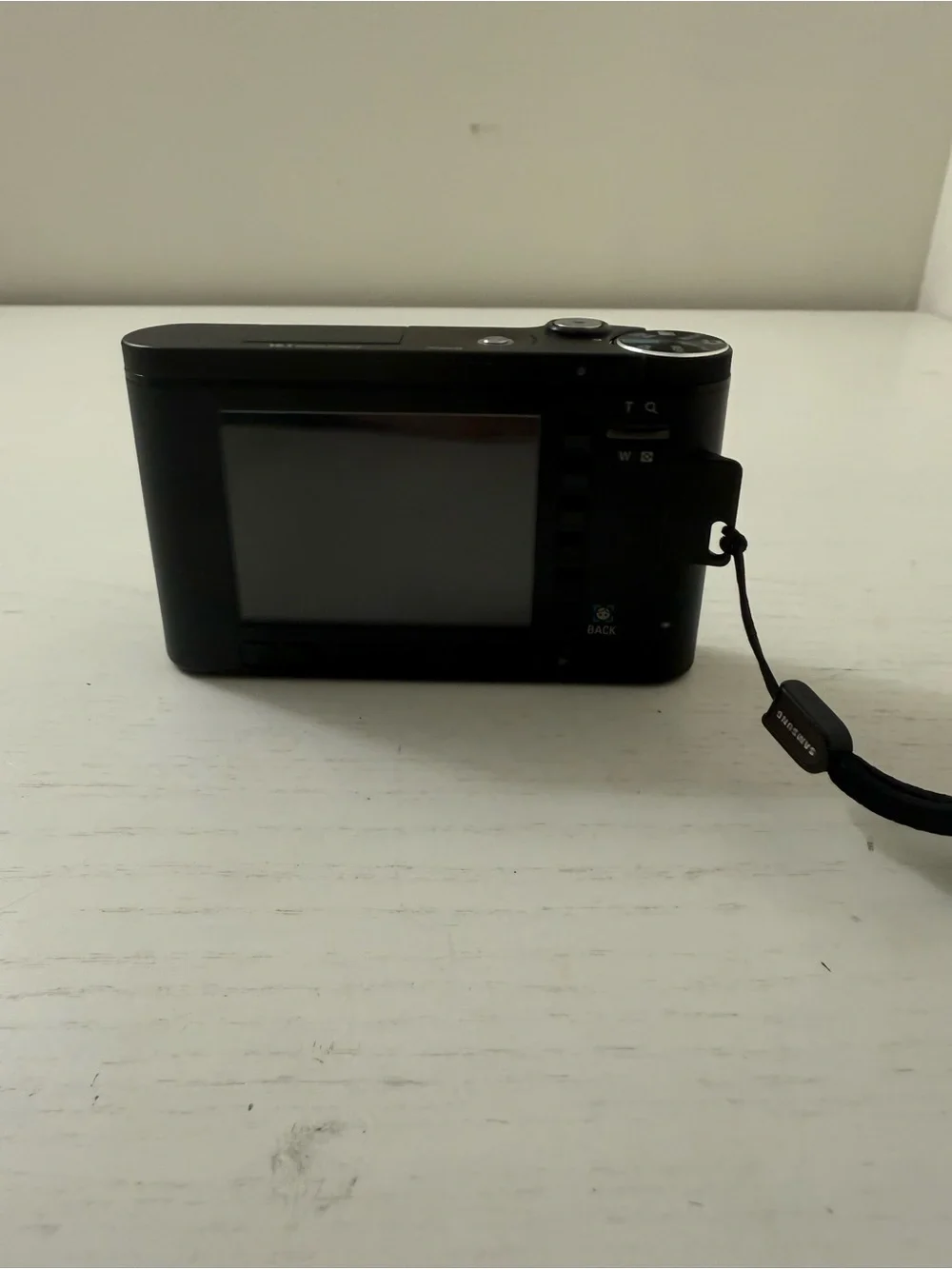 Samsung NV11 10.1 Megapixels Digital Camera Tested Works